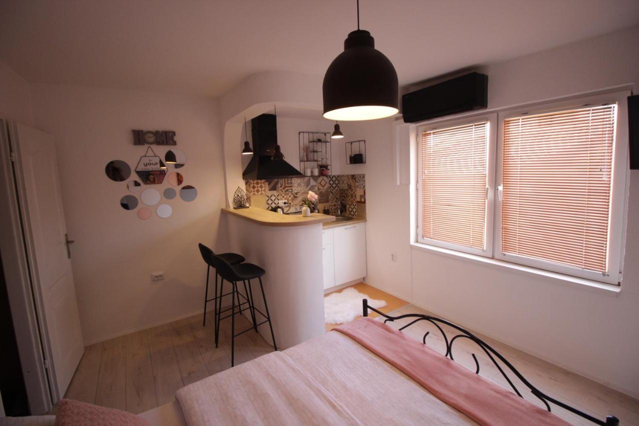 La Paloma Blanca Apartamento Tuzla Exterior foto
