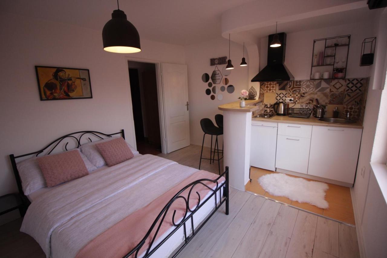 La Paloma Blanca Apartamento Tuzla Exterior foto